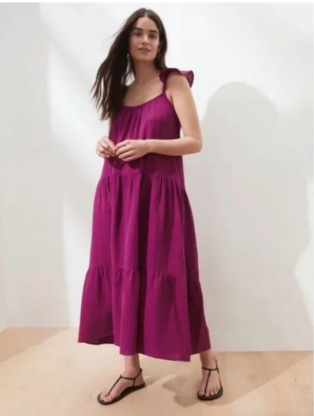 BANANA REPUBLIC TIERED MAXI DRESS MAGENTA FLUTTER SLEEVE CREPE MATERIAL LONG.MP